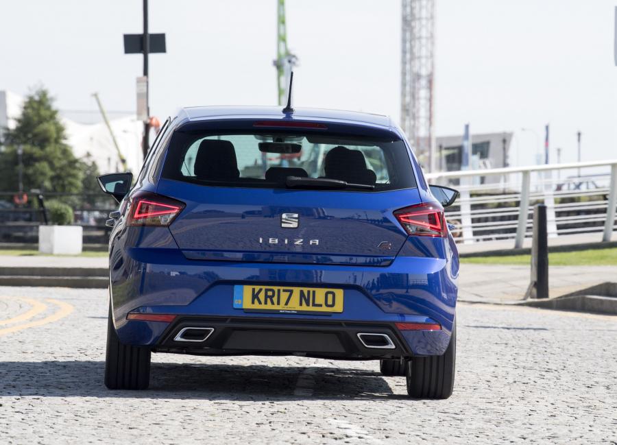  Seat Ibiza FR 2017 года  (UK) (фото 33 из 40)